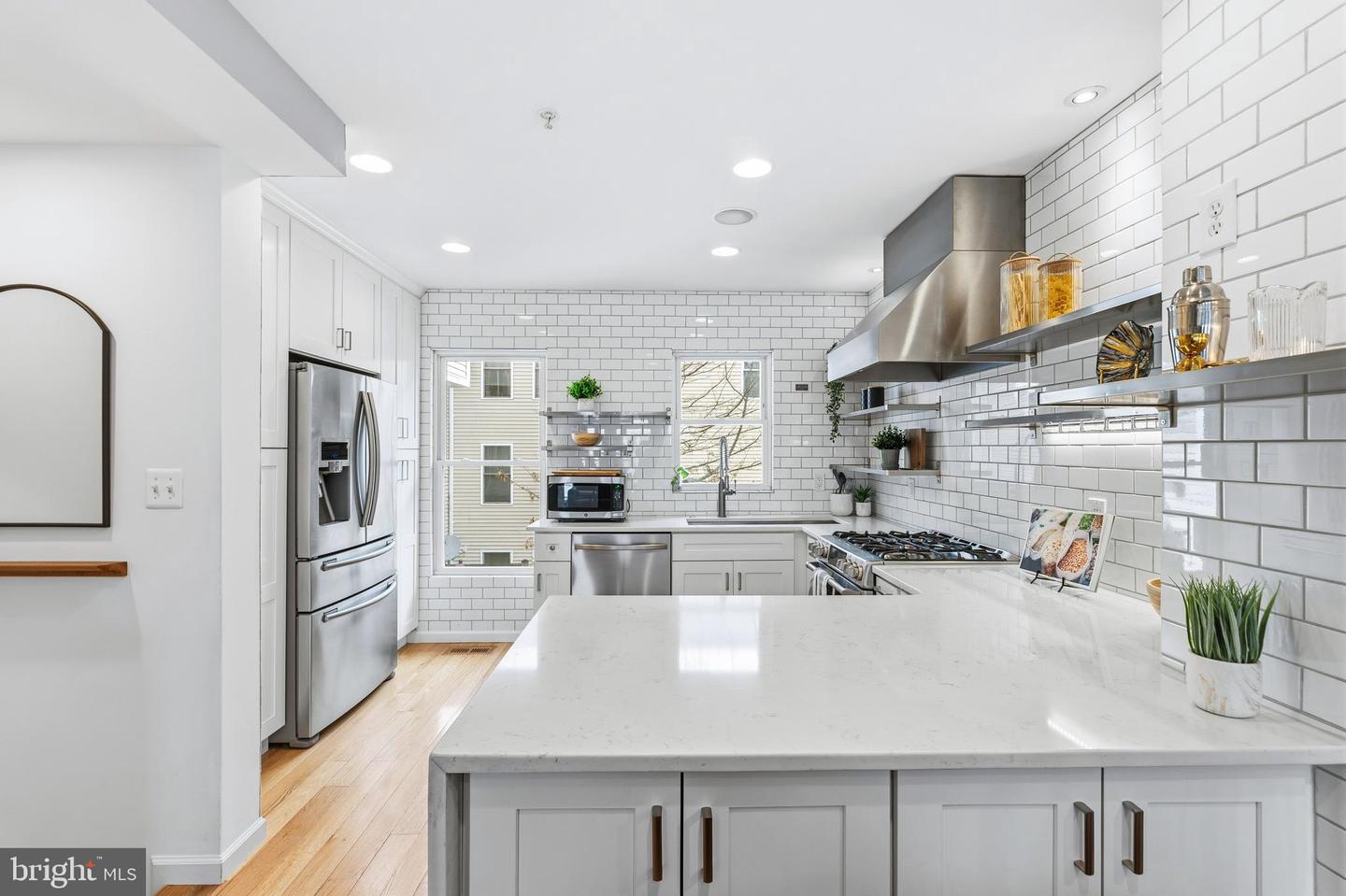 353 L ST SE, WASHINGTON, District Of Columbia 20003, 4 Bedrooms Bedrooms, ,4 BathroomsBathrooms,Residential,For sale,353 L ST SE,DCDC2243926 MLS # DCDC2243926