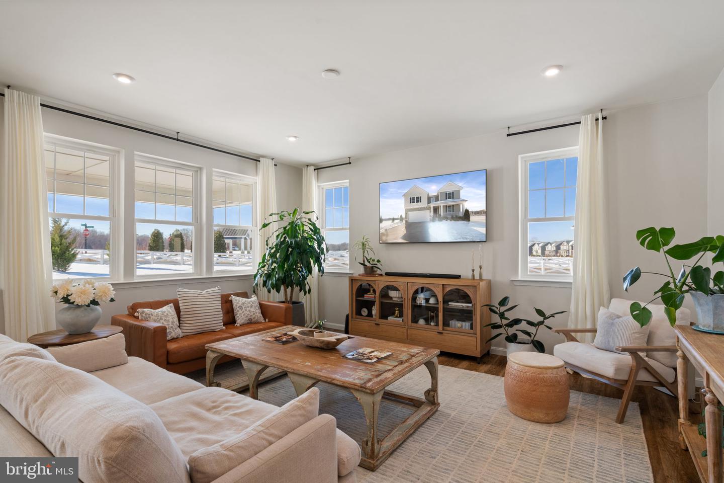 10100 GOVERNORS LN, FREDERICKSBURG, Virginia 22408, 4 Bedrooms Bedrooms, ,3 BathroomsBathrooms,Residential,For sale,10100 GOVERNORS LN,VASP2038974 MLS # VASP2038974