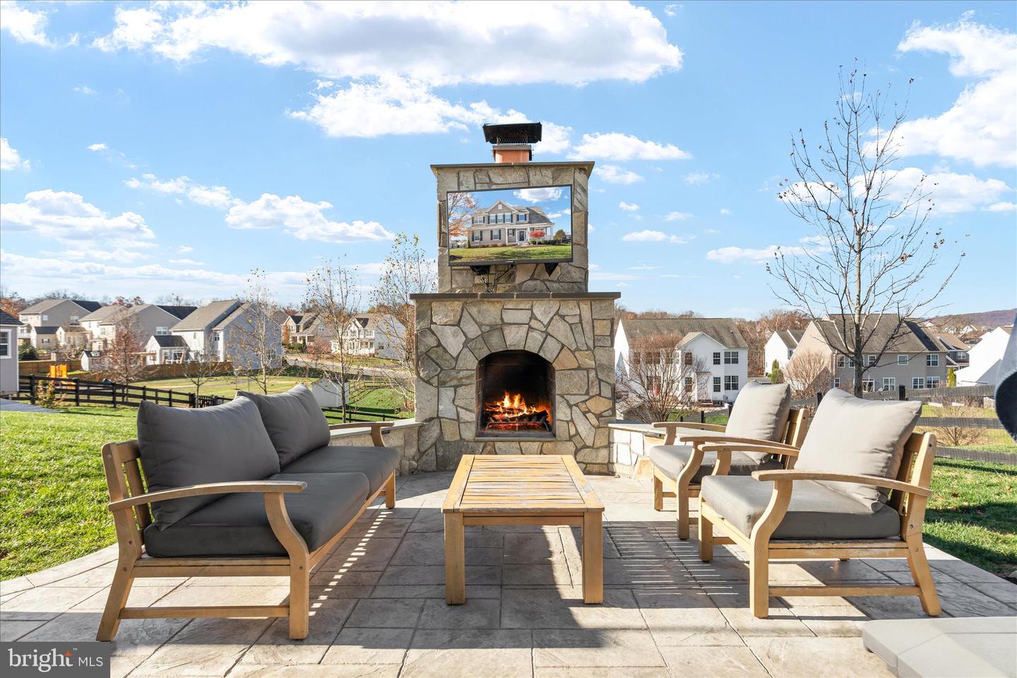 13467 EAGLES REST DR, LEESBURG, Virginia 20176, 5 Bedrooms Bedrooms, 15 Rooms Rooms,3 BathroomsBathrooms,Residential,For sale,13467 EAGLES REST DR,VALO2114970 MLS # VALO2114970