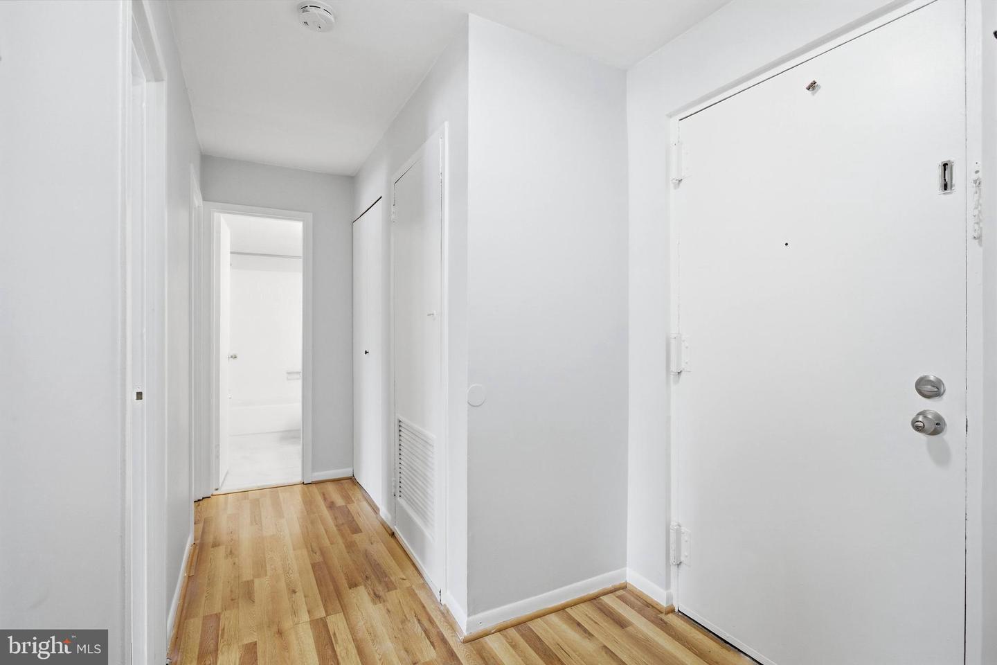 3100 S MANCHESTER ST #317, FALLS CHURCH, Virginia 22044, 1 Bedroom Bedrooms, ,1 BathroomBathrooms,Residential,For sale,3100 S MANCHESTER ST #317,VAFX2288278 MLS # VAFX2288278