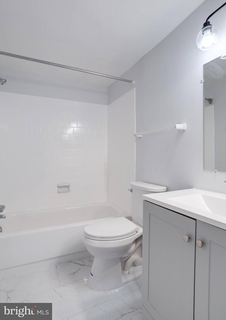 3100 S MANCHESTER ST #317, FALLS CHURCH, Virginia 22044, 1 Bedroom Bedrooms, ,1 BathroomBathrooms,Residential,For sale,3100 S MANCHESTER ST #317,VAFX2288278 MLS # VAFX2288278