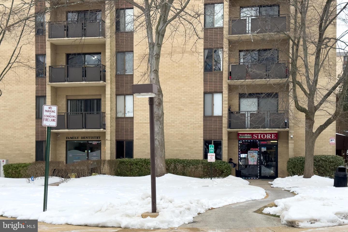 3100 S MANCHESTER ST #317, FALLS CHURCH, Virginia 22044, 1 Bedroom Bedrooms, ,1 BathroomBathrooms,Residential,For sale,3100 S MANCHESTER ST #317,VAFX2288278 MLS # VAFX2288278