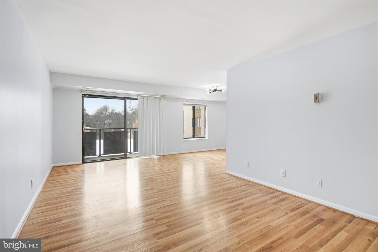 3100 S MANCHESTER ST #317, FALLS CHURCH, Virginia 22044, 1 Bedroom Bedrooms, ,1 BathroomBathrooms,Residential,For sale,3100 S MANCHESTER ST #317,VAFX2288278 MLS # VAFX2288278