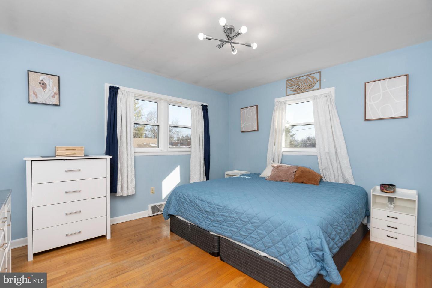 3008 WESTSIDE DR., STAUNTON, Virginia 24401, 3 Bedrooms Bedrooms, 6 Rooms Rooms,2 BathroomsBathrooms,Residential,For sale,3008 WESTSIDE DR.,VASC2000784 MLS # VASC2000784