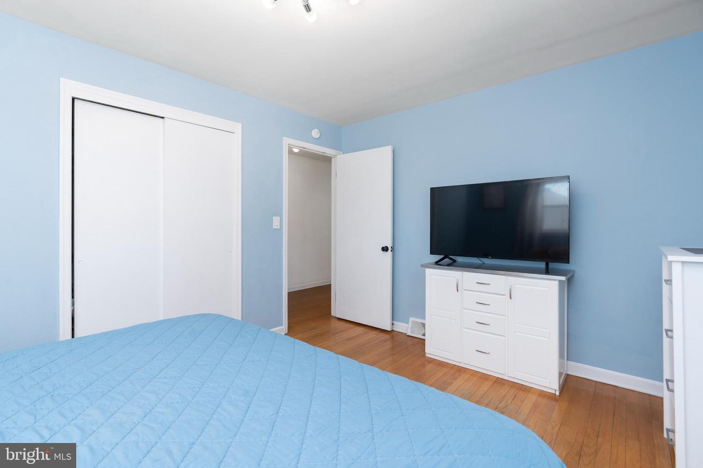 3008 WESTSIDE DR., STAUNTON, Virginia 24401, 3 Bedrooms Bedrooms, 6 Rooms Rooms,2 BathroomsBathrooms,Residential,For sale,3008 WESTSIDE DR.,VASC2000784 MLS # VASC2000784