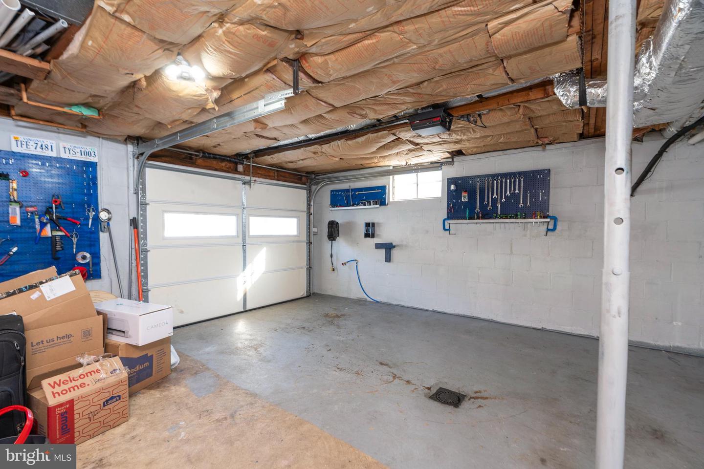 3008 WESTSIDE DR., STAUNTON, Virginia 24401, 3 Bedrooms Bedrooms, 6 Rooms Rooms,2 BathroomsBathrooms,Residential,For sale,3008 WESTSIDE DR.,VASC2000784 MLS # VASC2000784