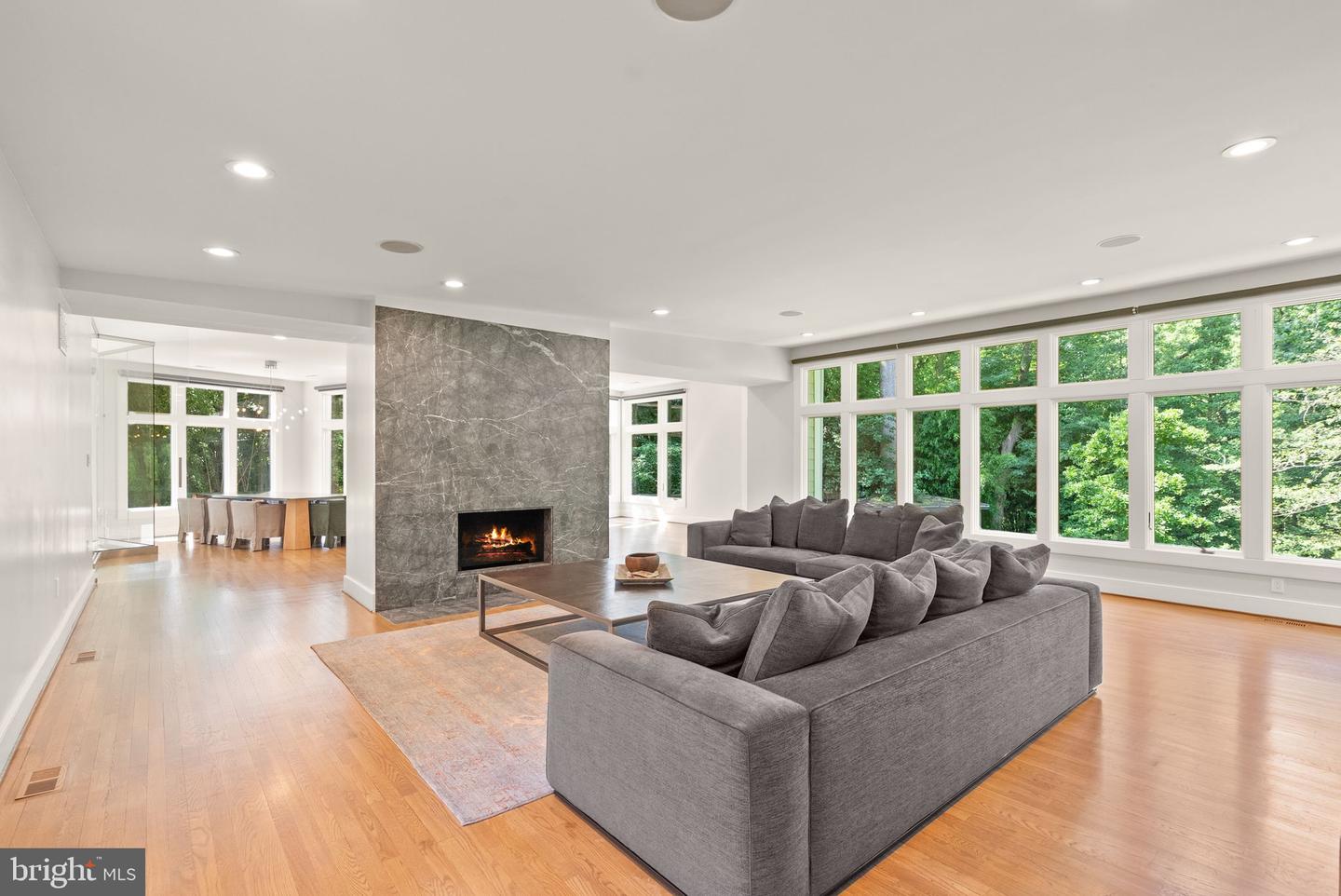 3100 N MONROE ST, ARLINGTON, Virginia 22207, 6 Bedrooms Bedrooms, ,4 BathroomsBathrooms,Residential,For sale,3100 N MONROE ST,VAAR2068340 MLS # VAAR2068340