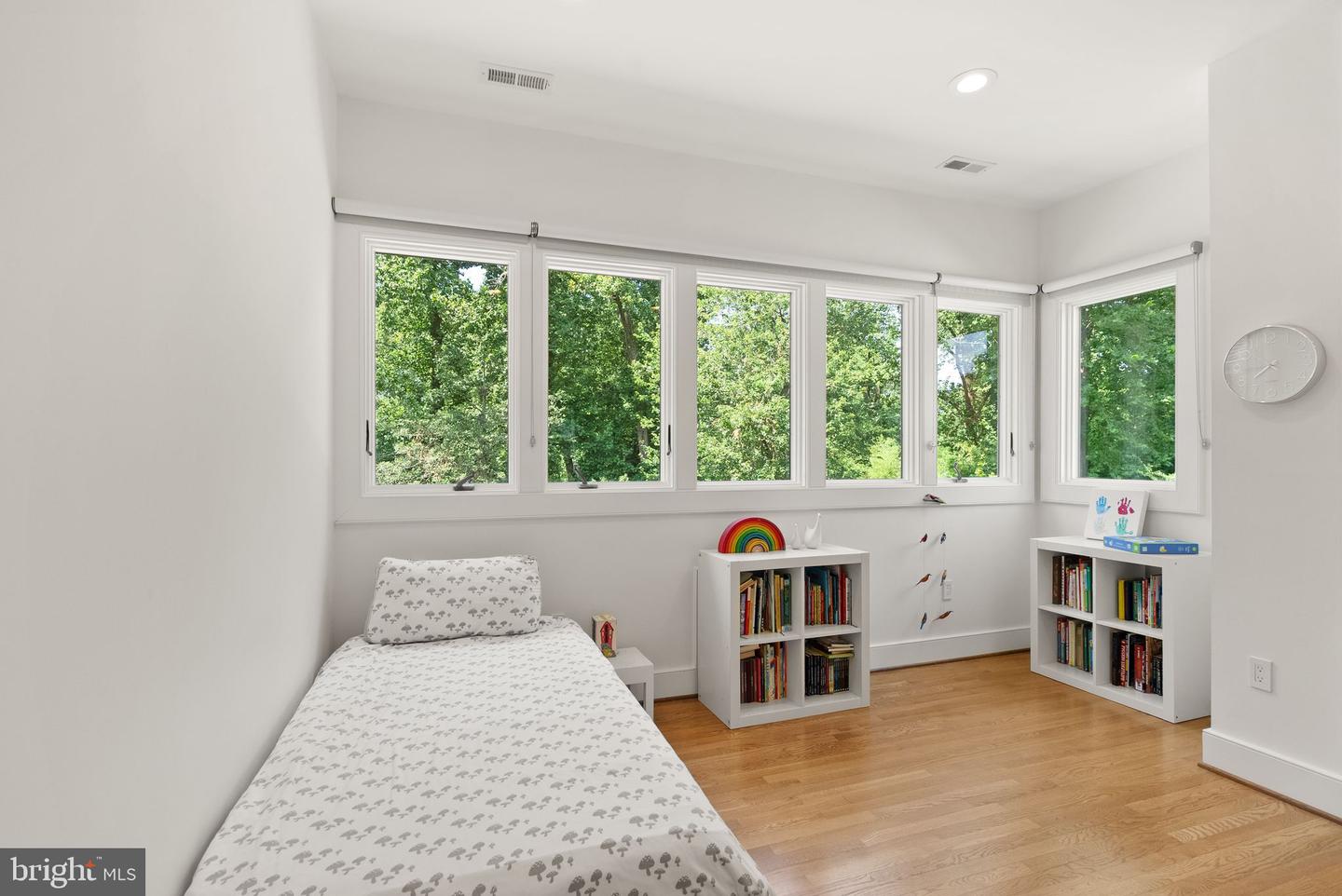 3100 N MONROE ST, ARLINGTON, Virginia 22207, 6 Bedrooms Bedrooms, ,4 BathroomsBathrooms,Residential,For sale,3100 N MONROE ST,VAAR2068340 MLS # VAAR2068340