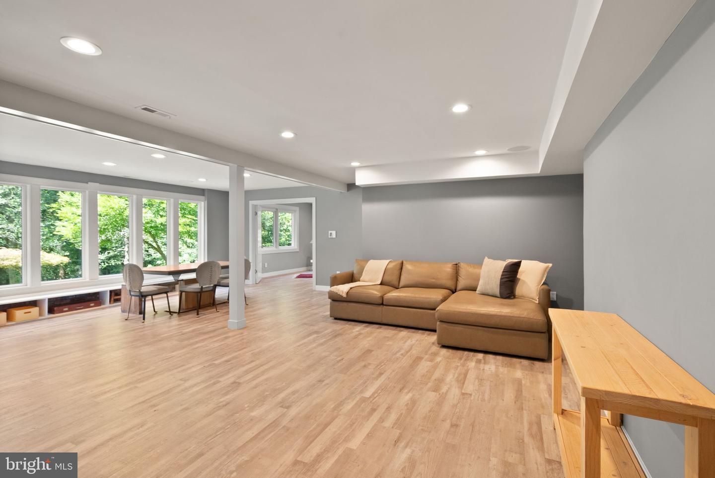 3100 N MONROE ST, ARLINGTON, Virginia 22207, 6 Bedrooms Bedrooms, ,4 BathroomsBathrooms,Residential,For sale,3100 N MONROE ST,VAAR2068340 MLS # VAAR2068340