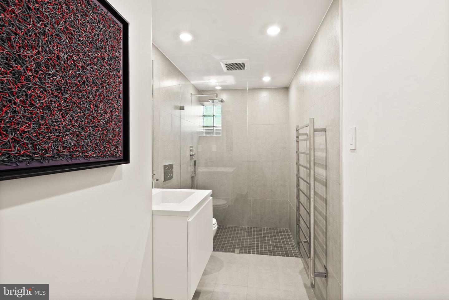 3100 N MONROE ST, ARLINGTON, Virginia 22207, 6 Bedrooms Bedrooms, ,4 BathroomsBathrooms,Residential,For sale,3100 N MONROE ST,VAAR2068340 MLS # VAAR2068340