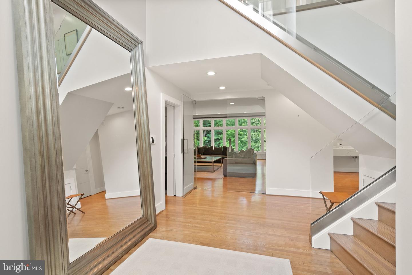 3100 N MONROE ST, ARLINGTON, Virginia 22207, 6 Bedrooms Bedrooms, ,4 BathroomsBathrooms,Residential,For sale,3100 N MONROE ST,VAAR2068340 MLS # VAAR2068340