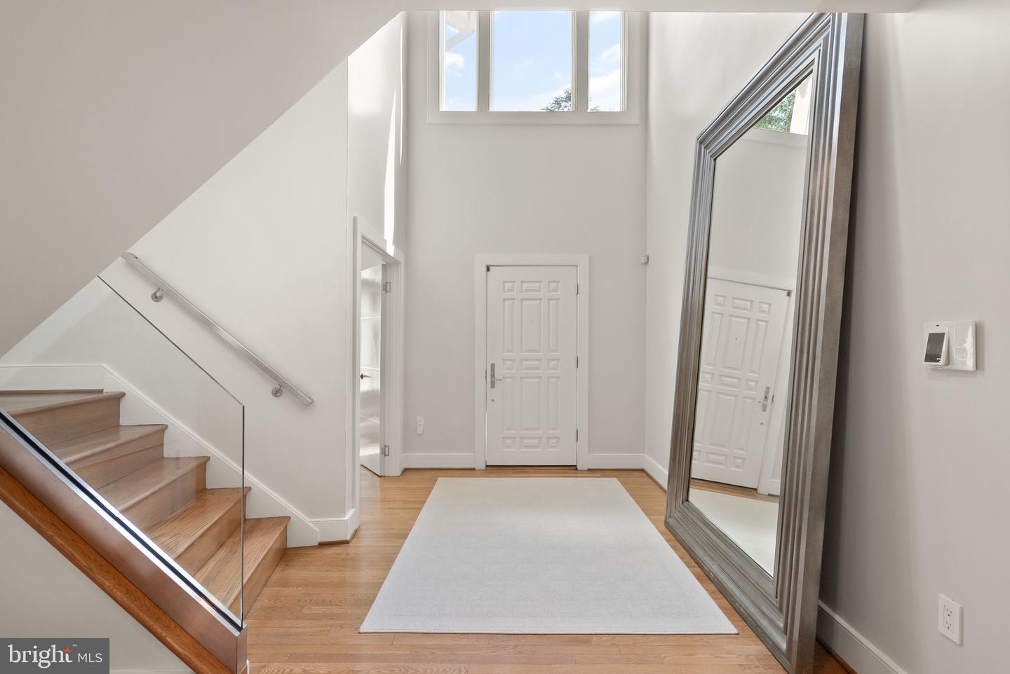 3100 N MONROE ST, ARLINGTON, Virginia 22207, 6 Bedrooms Bedrooms, ,4 BathroomsBathrooms,Residential,For sale,3100 N MONROE ST,VAAR2068340 MLS # VAAR2068340