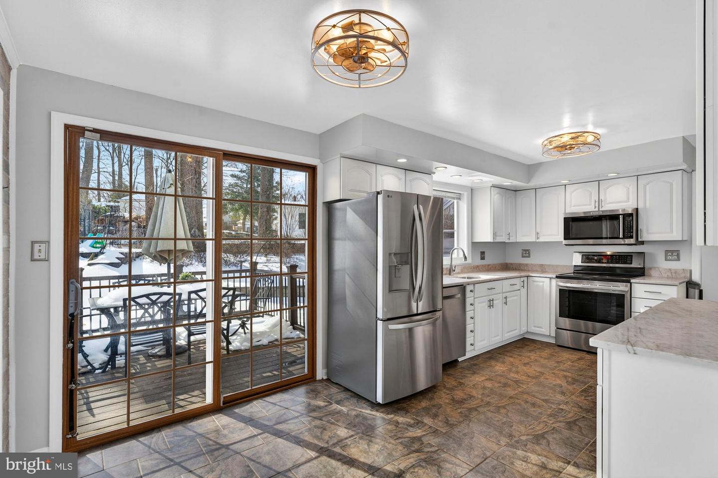 8905 SIDE SADDLE RD, SPRINGFIELD, Virginia 22152, 4 Bedrooms Bedrooms, 10 Rooms Rooms,2 BathroomsBathrooms,Residential,For sale,8905 SIDE SADDLE RD,VAFX2288454 MLS # VAFX2288454