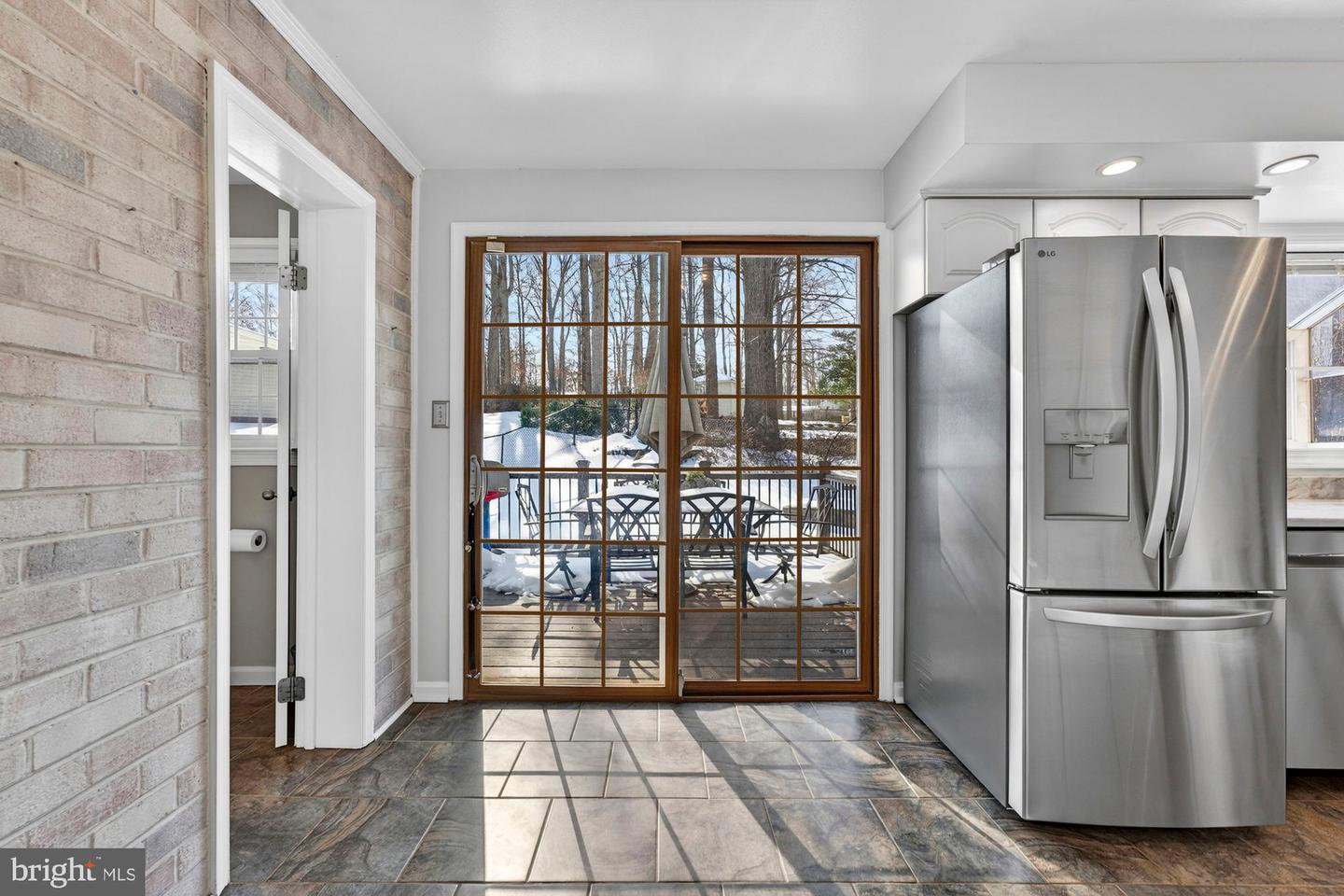 8905 SIDE SADDLE RD, SPRINGFIELD, Virginia 22152, 4 Bedrooms Bedrooms, 10 Rooms Rooms,2 BathroomsBathrooms,Residential,For sale,8905 SIDE SADDLE RD,VAFX2288454 MLS # VAFX2288454