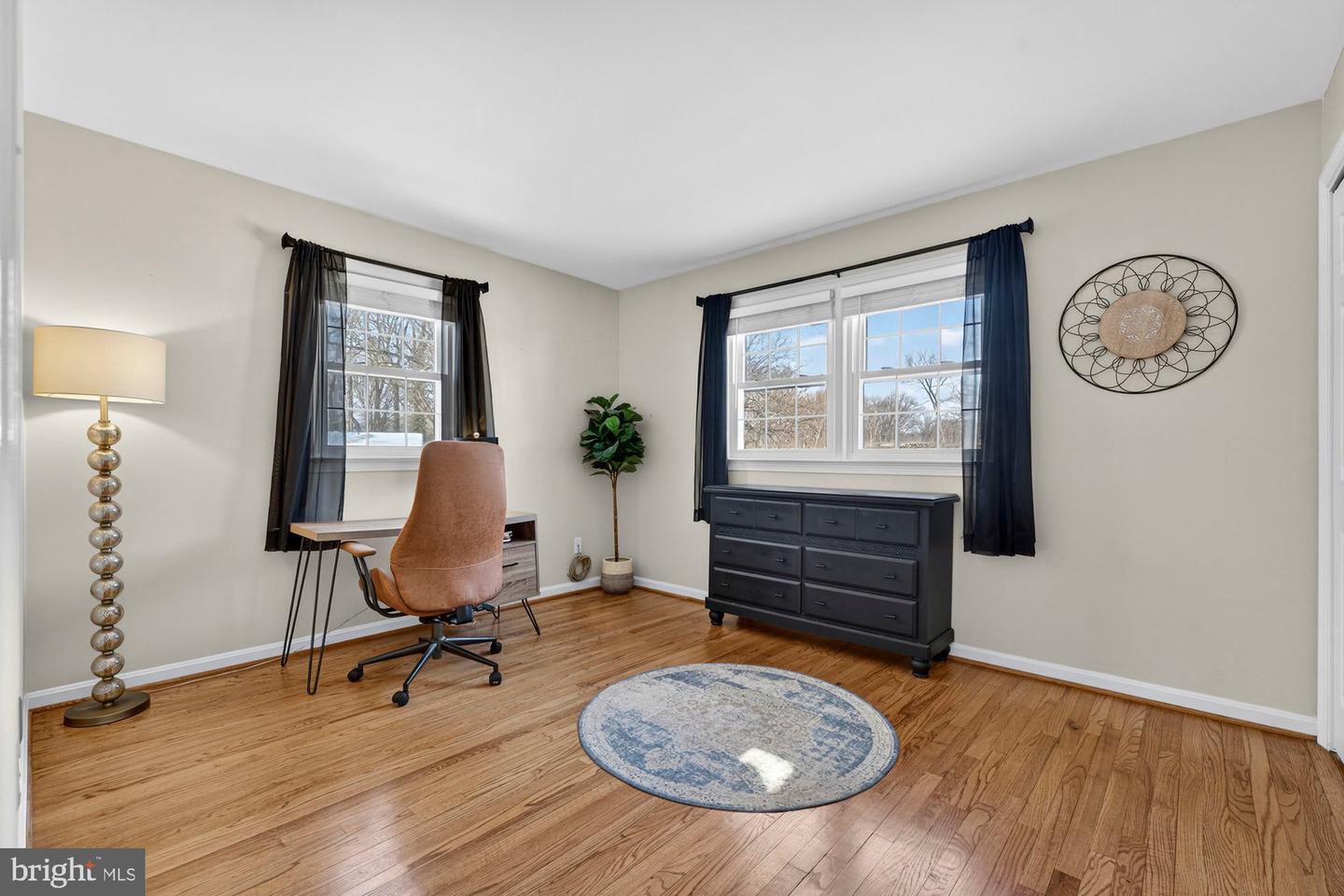 8905 SIDE SADDLE RD, SPRINGFIELD, Virginia 22152, 4 Bedrooms Bedrooms, 10 Rooms Rooms,2 BathroomsBathrooms,Residential,For sale,8905 SIDE SADDLE RD,VAFX2288454 MLS # VAFX2288454