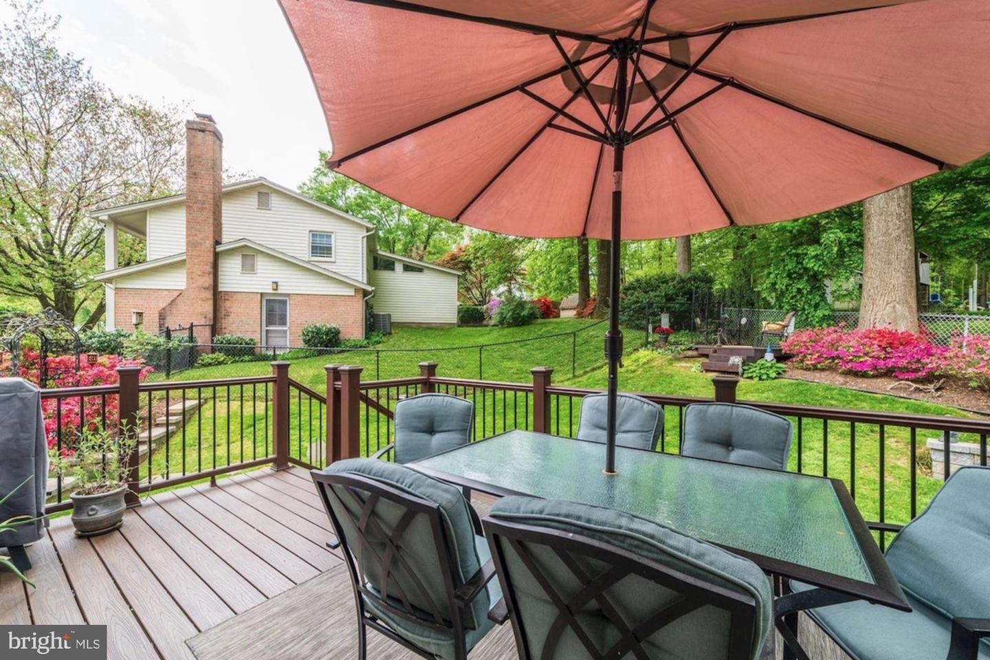 8905 SIDE SADDLE RD, SPRINGFIELD, Virginia 22152, 4 Bedrooms Bedrooms, 10 Rooms Rooms,2 BathroomsBathrooms,Residential,For sale,8905 SIDE SADDLE RD,VAFX2288454 MLS # VAFX2288454