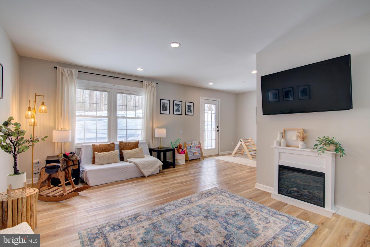 14781 CONWAY DR, MANASSAS, Virginia 20112, 4 Bedrooms Bedrooms, ,3 BathroomsBathrooms,Residential,For sale,14781 CONWAY DR,VAPW2111646 MLS # VAPW2111646