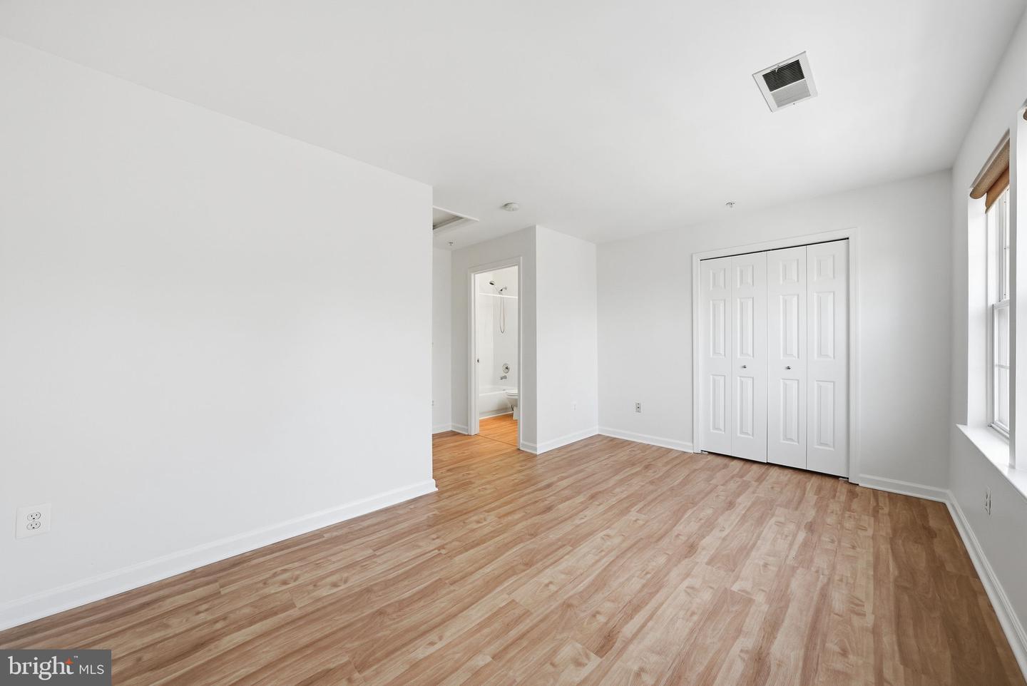 2957 HUNTINGTON GROVE SQ, ALEXANDRIA, Virginia 22306, 3 Bedrooms Bedrooms, ,3 BathroomsBathrooms,Residential,For sale,2957 HUNTINGTON GROVE SQ,VAFX2288456 MLS # VAFX2288456