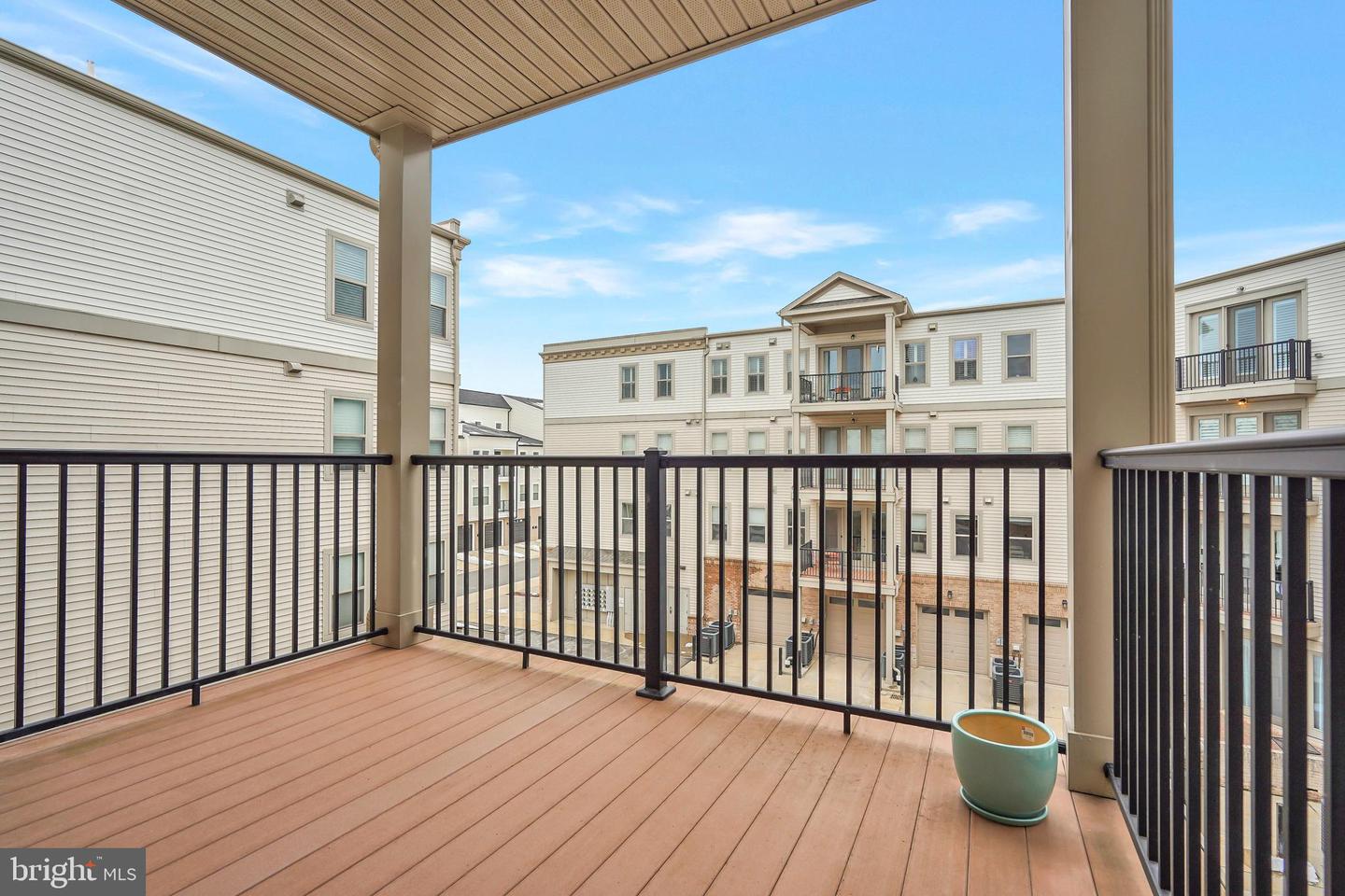 23631 HAVELOCK WALK TER #302, ASHBURN, Virginia 20148, 2 Bedrooms Bedrooms, ,2 BathroomsBathrooms,Residential,For sale,23631 HAVELOCK WALK TER #302,VALO2115070 MLS # VALO2115070 23631 HAVELOCK WALK TER #302, ASHBURN, Virginia 20148, 2 Bedrooms Bedrooms, ,2 BathroomsBathrooms,Residential,For sale,23631 HAVELOCK WALK TER #302,VALO2115070 MLS # VALO2115070