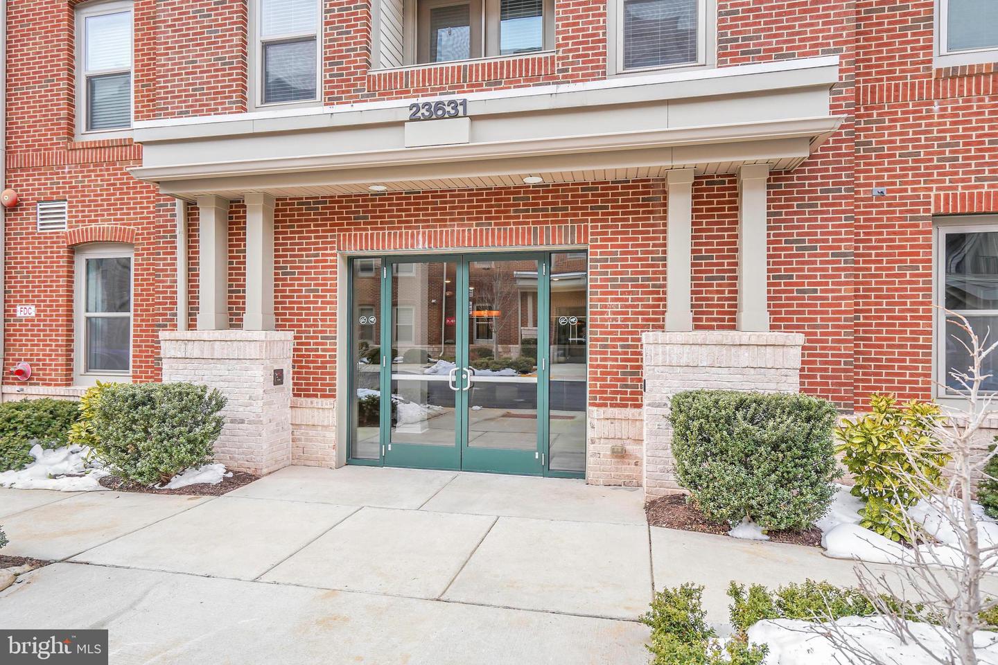 23631 HAVELOCK WALK TER #302, ASHBURN, Virginia 20148, 2 Bedrooms Bedrooms, ,2 BathroomsBathrooms,Residential,For sale,23631 HAVELOCK WALK TER #302,VALO2115070 MLS # VALO2115070 23631 HAVELOCK WALK TER #302, ASHBURN, Virginia 20148, 2 Bedrooms Bedrooms, ,2 BathroomsBathrooms,Residential,For sale,23631 HAVELOCK WALK TER #302,VALO2115070 MLS # VALO2115070