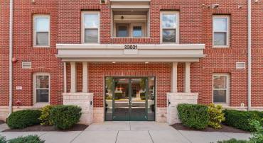 23631 HAVELOCK WALK TER #302, ASHBURN, Virginia 20148, 2 Bedrooms Bedrooms, ,2 BathroomsBathrooms,Residential,For sale,23631 HAVELOCK WALK TER #302,VALO2115070 MLS # VALO2115070