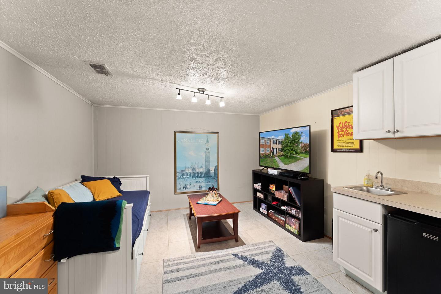 7719 DURER CT, SPRINGFIELD, Virginia 22153, 3 Bedrooms Bedrooms, ,2 BathroomsBathrooms,Residential,For sale,7719 DURER CT,VAFX2288476 MLS # VAFX2288476