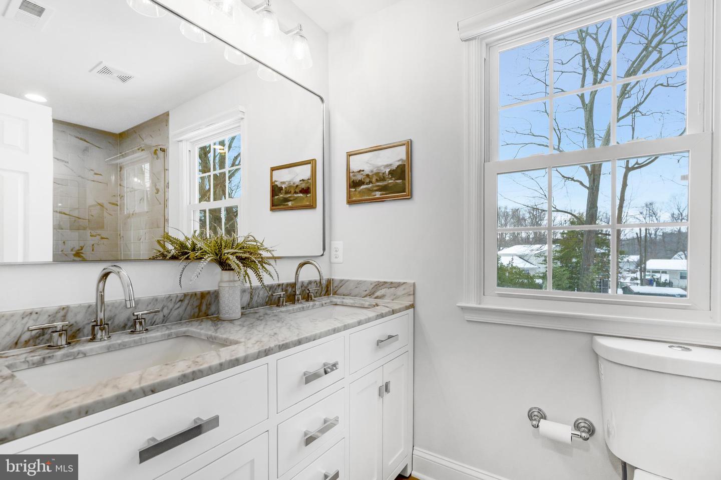 10215 COMMONWEALTH BLVD, FAIRFAX, Virginia 22032, 4 Bedrooms Bedrooms, 16 Rooms Rooms,4 BathroomsBathrooms,Residential,For sale,10215 COMMONWEALTH BLVD,VAFX2288518 MLS # VAFX2288518