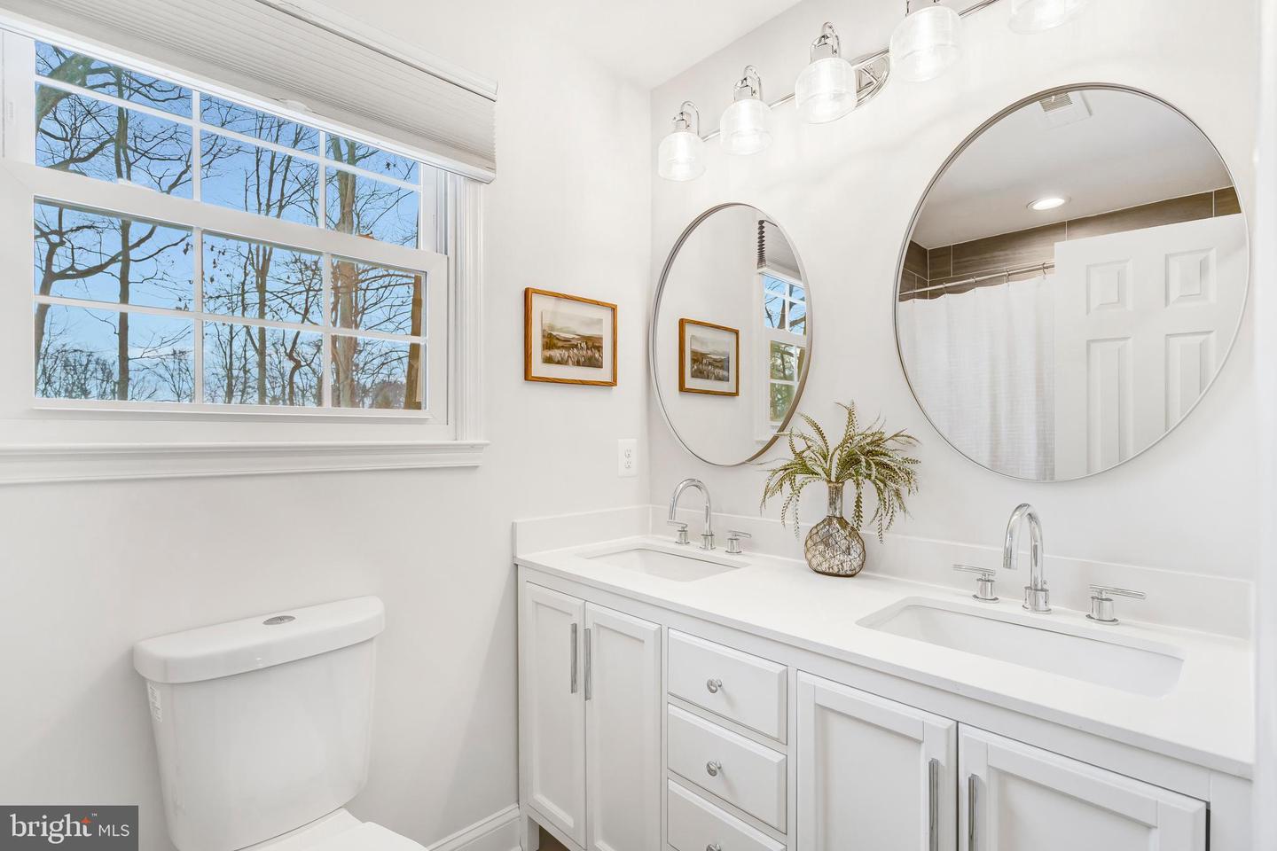 10215 COMMONWEALTH BLVD, FAIRFAX, Virginia 22032, 4 Bedrooms Bedrooms, 16 Rooms Rooms,4 BathroomsBathrooms,Residential,For sale,10215 COMMONWEALTH BLVD,VAFX2288518 MLS # VAFX2288518