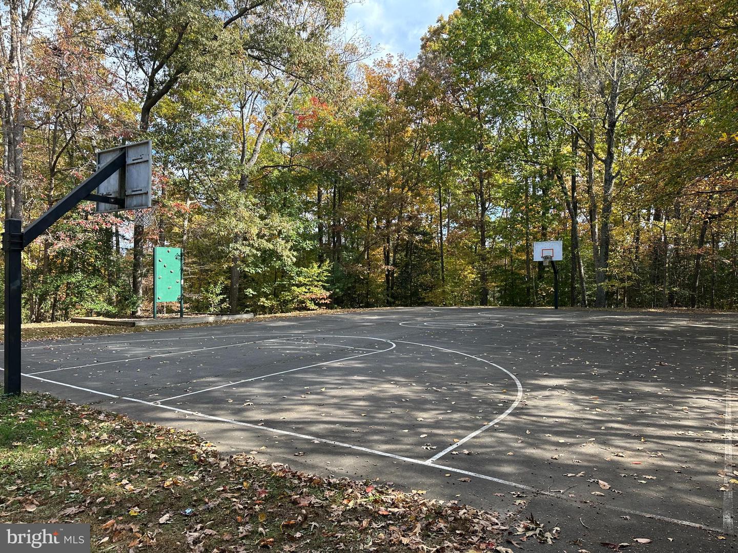 10215 COMMONWEALTH BLVD, FAIRFAX, Virginia 22032, 4 Bedrooms Bedrooms, 16 Rooms Rooms,4 BathroomsBathrooms,Residential,For sale,10215 COMMONWEALTH BLVD,VAFX2288518 MLS # VAFX2288518