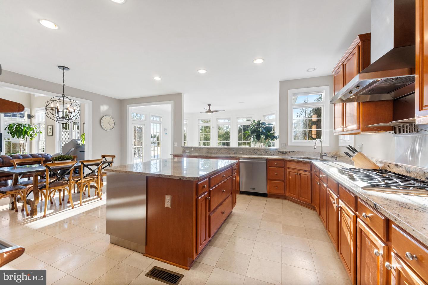 19219 BURNT BRIDGE DR, LEESBURG, Virginia 20176, 5 Bedrooms Bedrooms, ,5 BathroomsBathrooms,Residential,For sale,19219 BURNT BRIDGE DR,VALO2115088 MLS # VALO2115088