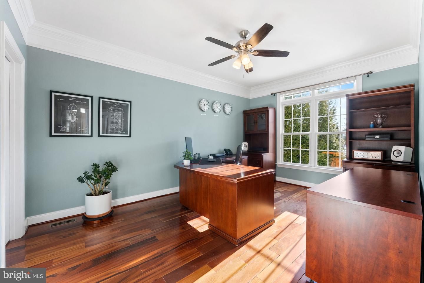 19219 BURNT BRIDGE DR, LEESBURG, Virginia 20176, 5 Bedrooms Bedrooms, ,5 BathroomsBathrooms,Residential,For sale,19219 BURNT BRIDGE DR,VALO2115088 MLS # VALO2115088