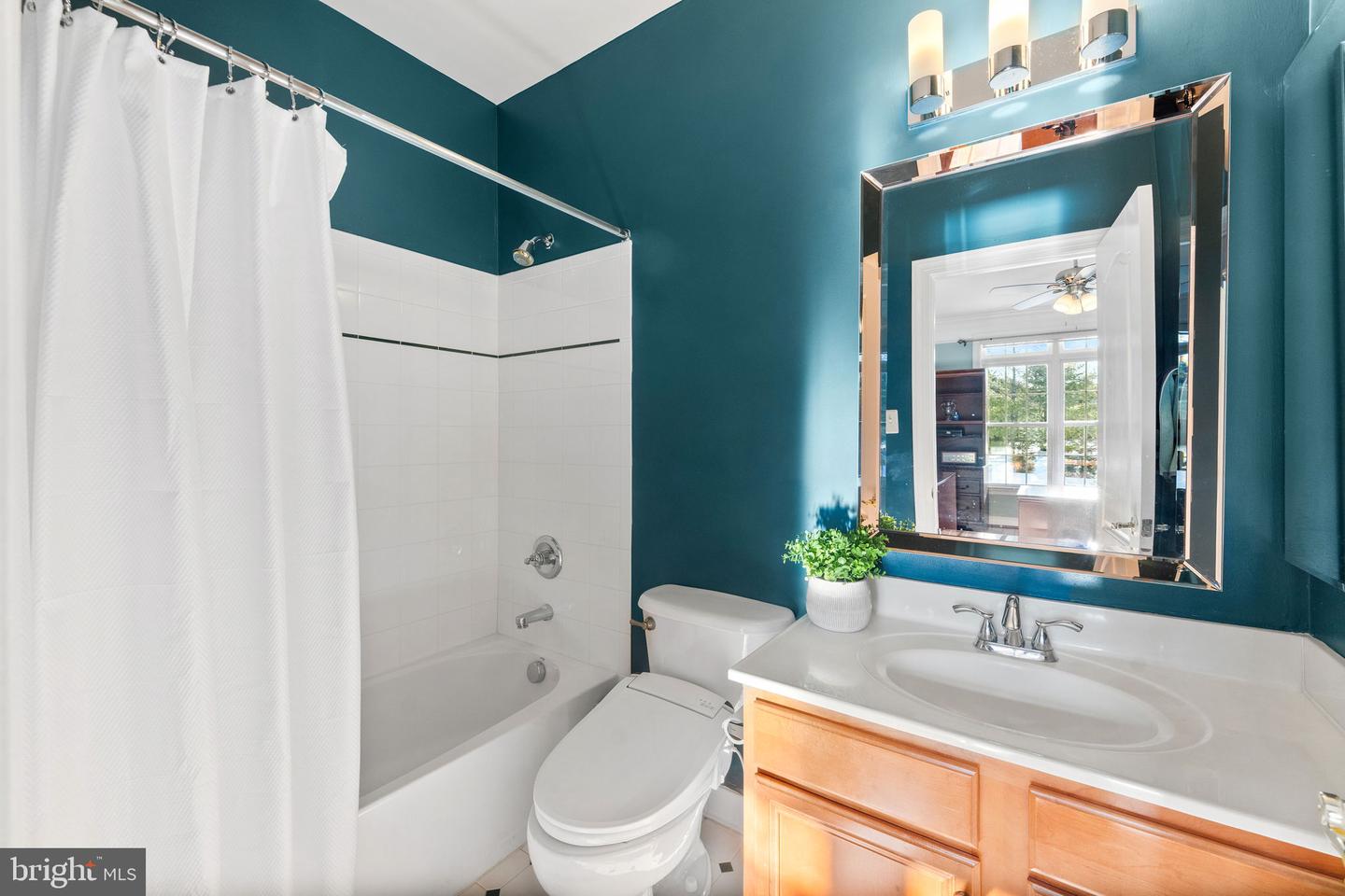 19219 BURNT BRIDGE DR, LEESBURG, Virginia 20176, 5 Bedrooms Bedrooms, ,5 BathroomsBathrooms,Residential,For sale,19219 BURNT BRIDGE DR,VALO2115088 MLS # VALO2115088