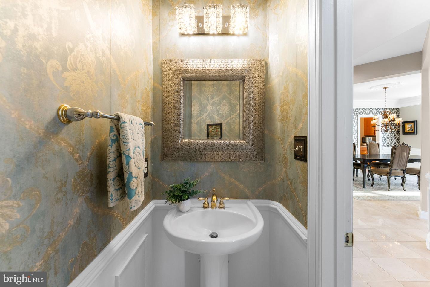 19219 BURNT BRIDGE DR, LEESBURG, Virginia 20176, 5 Bedrooms Bedrooms, ,5 BathroomsBathrooms,Residential,For sale,19219 BURNT BRIDGE DR,VALO2115088 MLS # VALO2115088