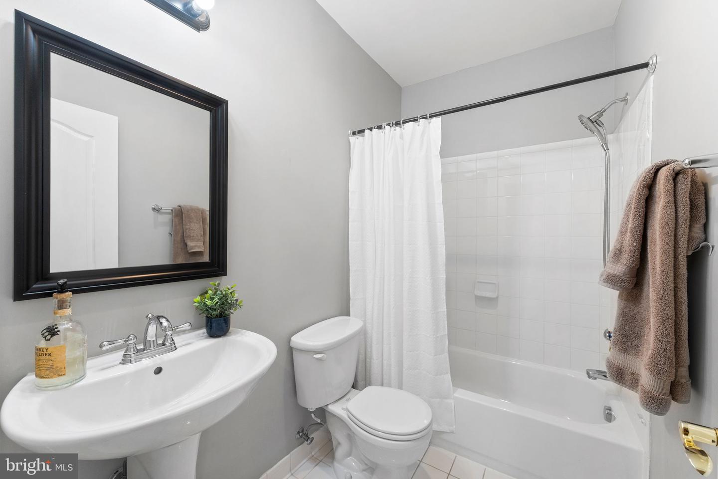 19219 BURNT BRIDGE DR, LEESBURG, Virginia 20176, 5 Bedrooms Bedrooms, ,5 BathroomsBathrooms,Residential,For sale,19219 BURNT BRIDGE DR,VALO2115088 MLS # VALO2115088