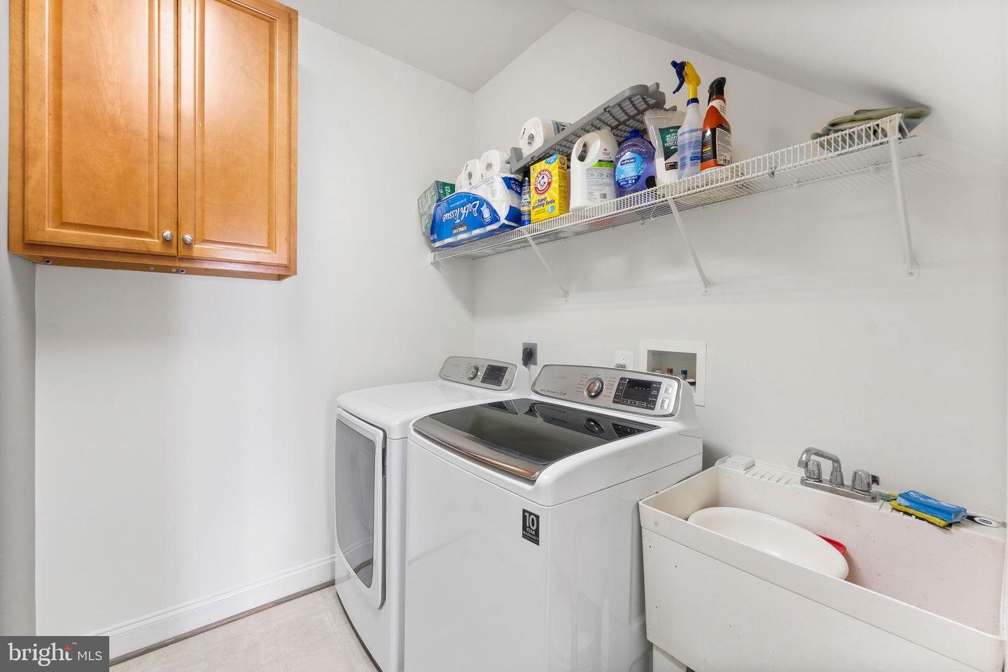 19219 BURNT BRIDGE DR, LEESBURG, Virginia 20176, 5 Bedrooms Bedrooms, ,5 BathroomsBathrooms,Residential,For sale,19219 BURNT BRIDGE DR,VALO2115088 MLS # VALO2115088