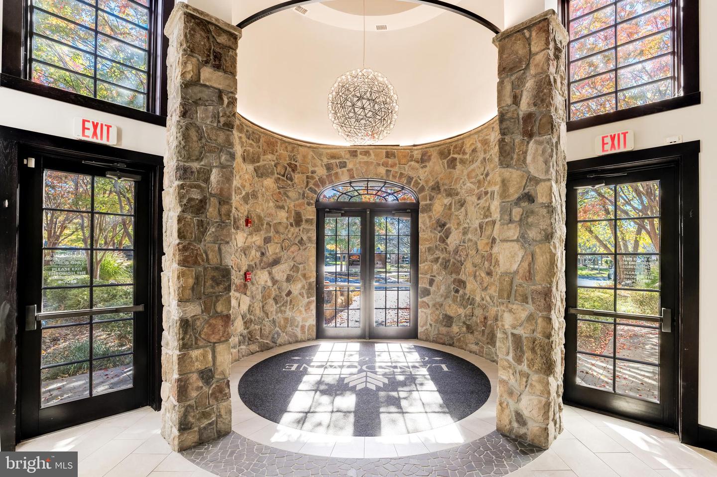 19219 BURNT BRIDGE DR, LEESBURG, Virginia 20176, 5 Bedrooms Bedrooms, ,5 BathroomsBathrooms,Residential,For sale,19219 BURNT BRIDGE DR,VALO2115088 MLS # VALO2115088