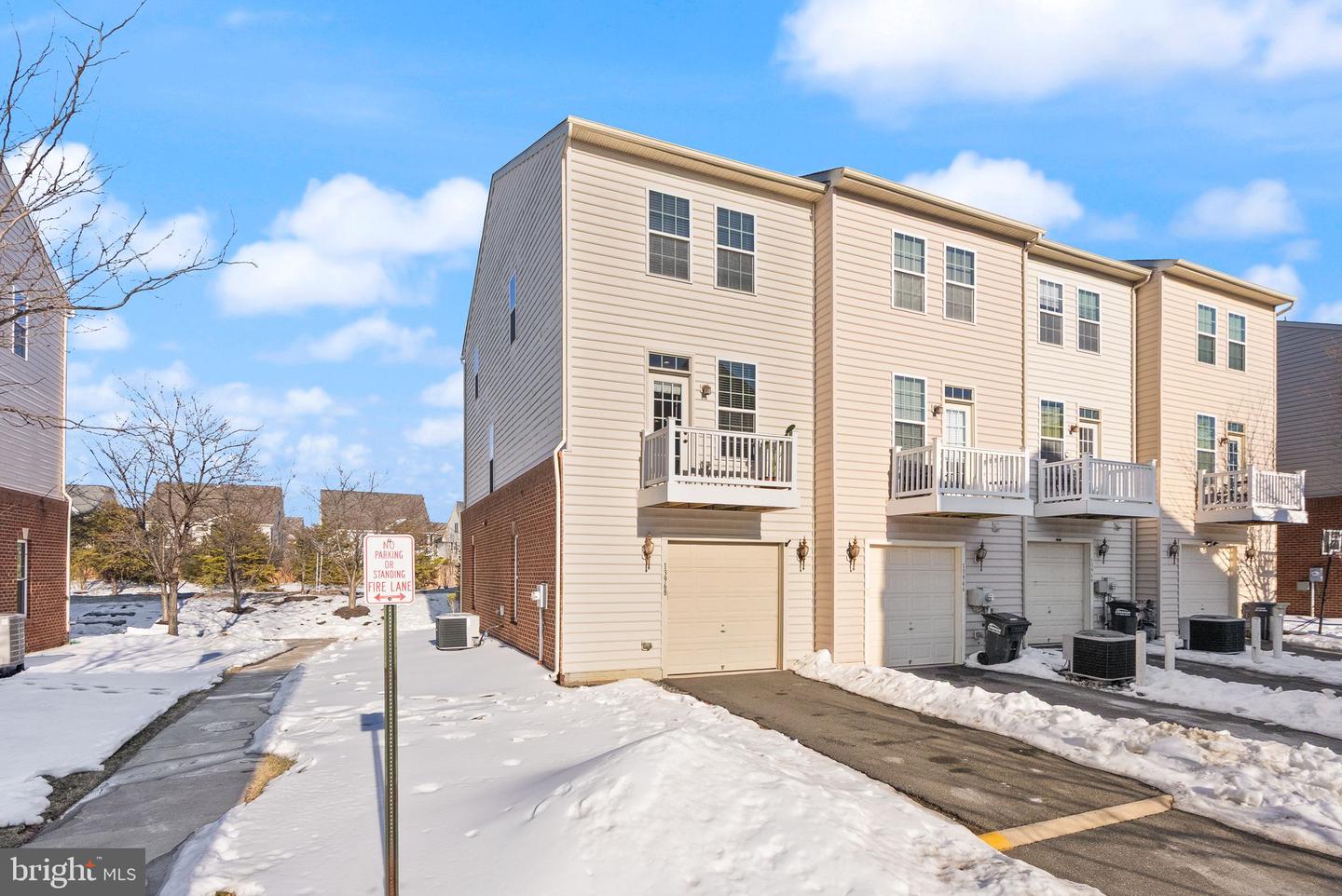 13968 CANNONDALE WAY #97, GAINESVILLE, Virginia 20155, 2 Bedrooms Bedrooms, ,2 BathroomsBathrooms,Residential,For sale,13968 CANNONDALE WAY #97,VAPW2111698 MLS # VAPW2111698