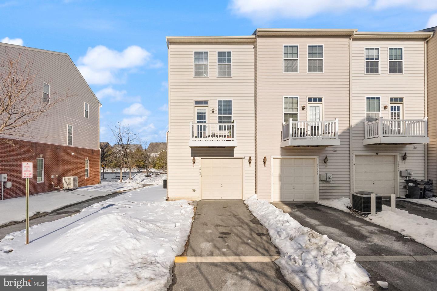 13968 CANNONDALE WAY #97, GAINESVILLE, Virginia 20155, 2 Bedrooms Bedrooms, ,2 BathroomsBathrooms,Residential,For sale,13968 CANNONDALE WAY #97,VAPW2111698 MLS # VAPW2111698