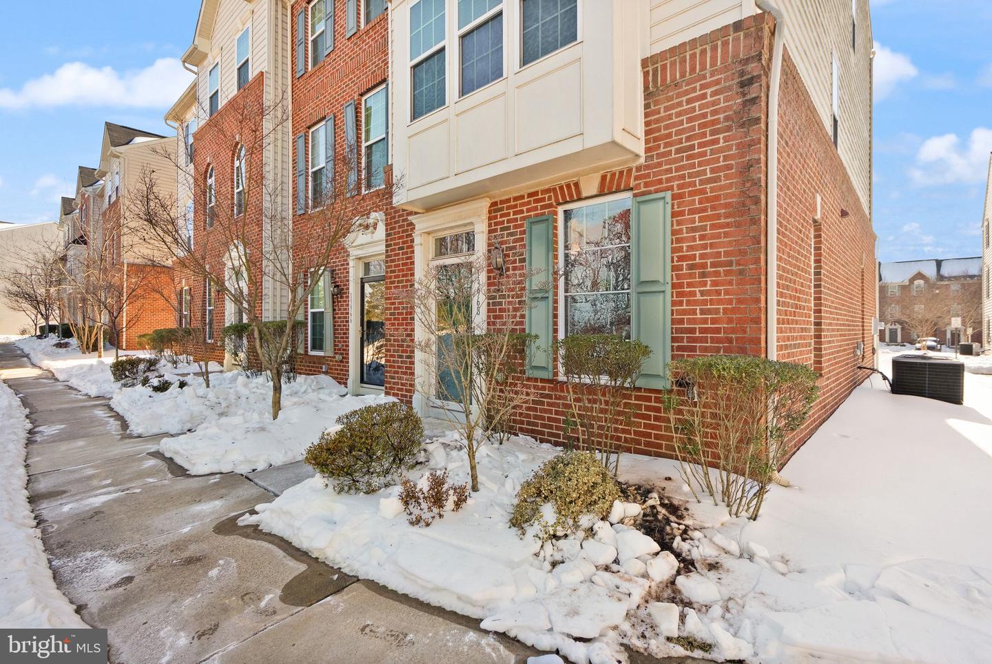 13968 CANNONDALE WAY #97, GAINESVILLE, Virginia 20155, 2 Bedrooms Bedrooms, ,2 BathroomsBathrooms,Residential,For sale,13968 CANNONDALE WAY #97,VAPW2111698 MLS # VAPW2111698