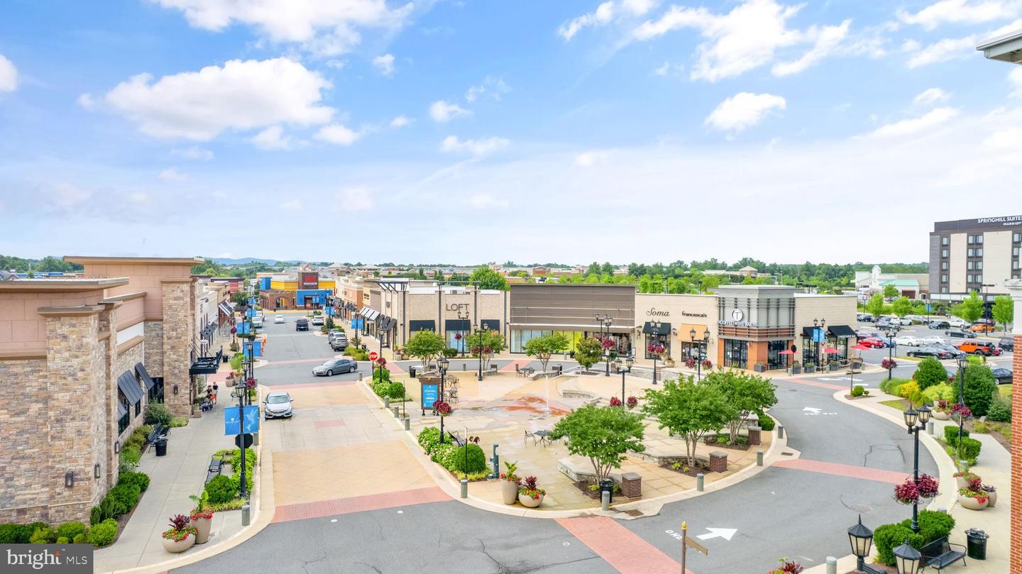 13968 CANNONDALE WAY #97, GAINESVILLE, Virginia 20155, 2 Bedrooms Bedrooms, ,2 BathroomsBathrooms,Residential,For sale,13968 CANNONDALE WAY #97,VAPW2111698 MLS # VAPW2111698