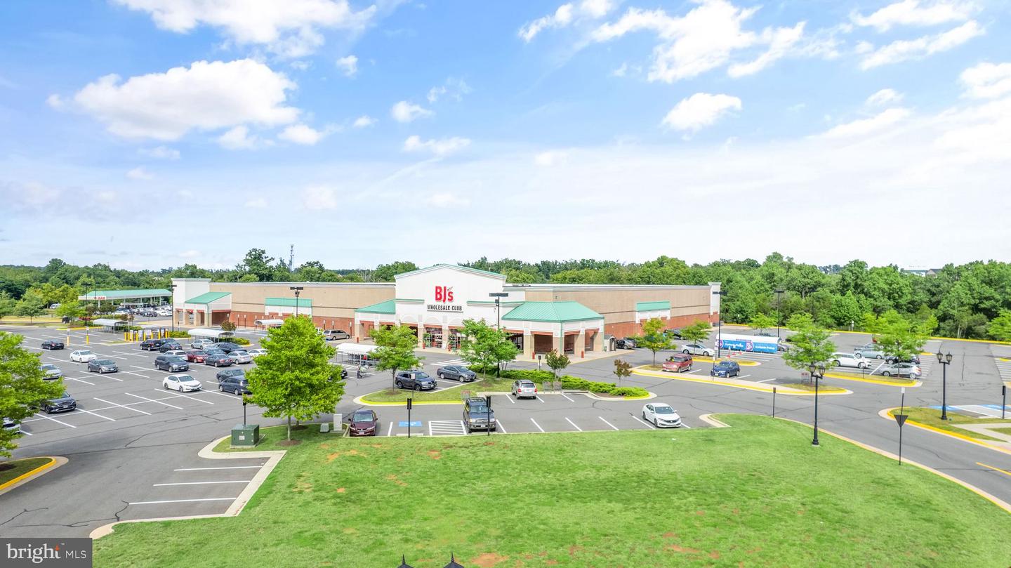 13968 CANNONDALE WAY #97, GAINESVILLE, Virginia 20155, 2 Bedrooms Bedrooms, ,2 BathroomsBathrooms,Residential,For sale,13968 CANNONDALE WAY #97,VAPW2111698 MLS # VAPW2111698