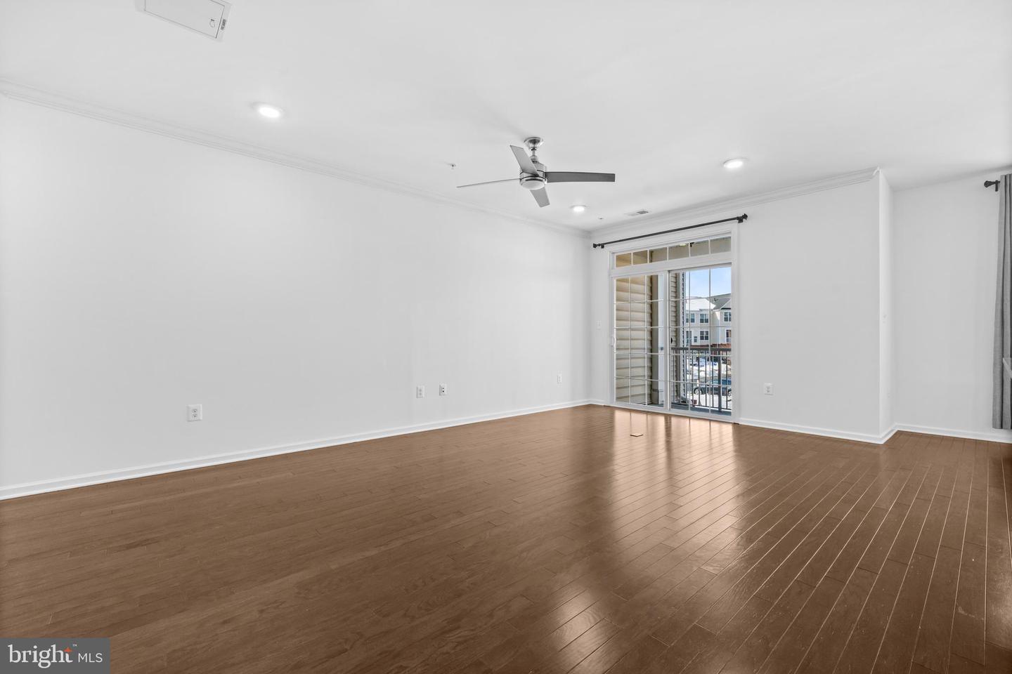 23276 SOUTHDOWN MANOR TER #115, ASHBURN, Virginia 20148, 2 Bedrooms Bedrooms, ,2 BathroomsBathrooms,Residential,For sale,23276 SOUTHDOWN MANOR TER #115,VALO2115132 MLS # VALO2115132