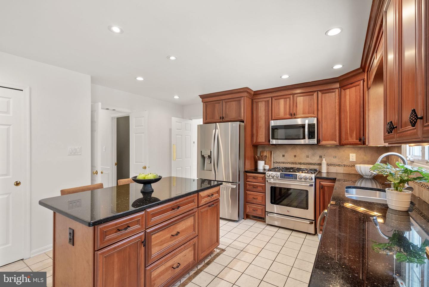 8144 TALL TIMBER DR, GAINESVILLE, Virginia 20155, 5 Bedrooms Bedrooms, ,3 BathroomsBathrooms,Residential,For sale,8144 TALL TIMBER DR,VAPW2111772 MLS # VAPW2111772