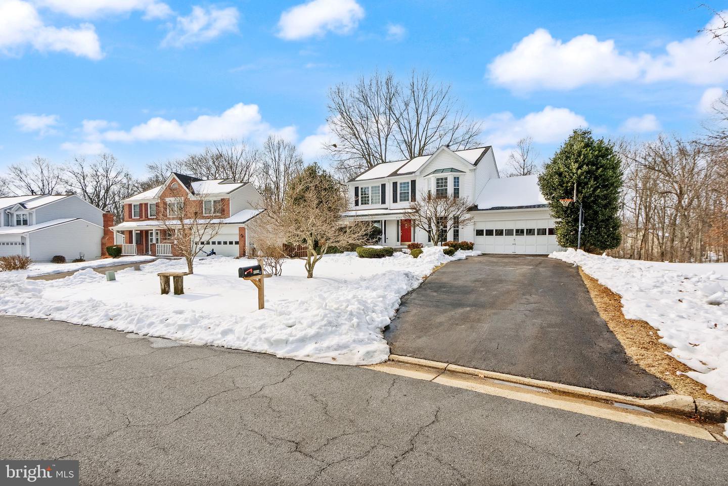 8144 TALL TIMBER DR, GAINESVILLE, Virginia 20155, 5 Bedrooms Bedrooms, ,3 BathroomsBathrooms,Residential,For sale,8144 TALL TIMBER DR,VAPW2111772 MLS # VAPW2111772