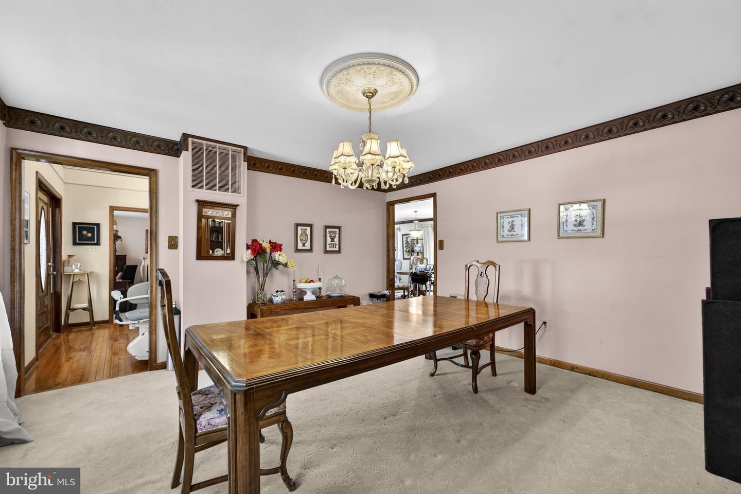 6700 YATES FORD RD, MANASSAS, Virginia 20111, 5 Bedrooms Bedrooms, ,3 BathroomsBathrooms,Residential,For sale,6700 YATES FORD RD,VAPW2111774 MLS # VAPW2111774