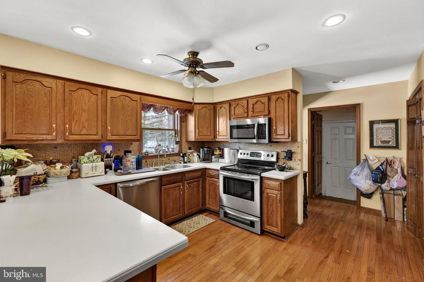 6700 YATES FORD RD, MANASSAS, Virginia 20111, 5 Bedrooms Bedrooms, ,3 BathroomsBathrooms,Residential,For sale,6700 YATES FORD RD,VAPW2111774 MLS # VAPW2111774