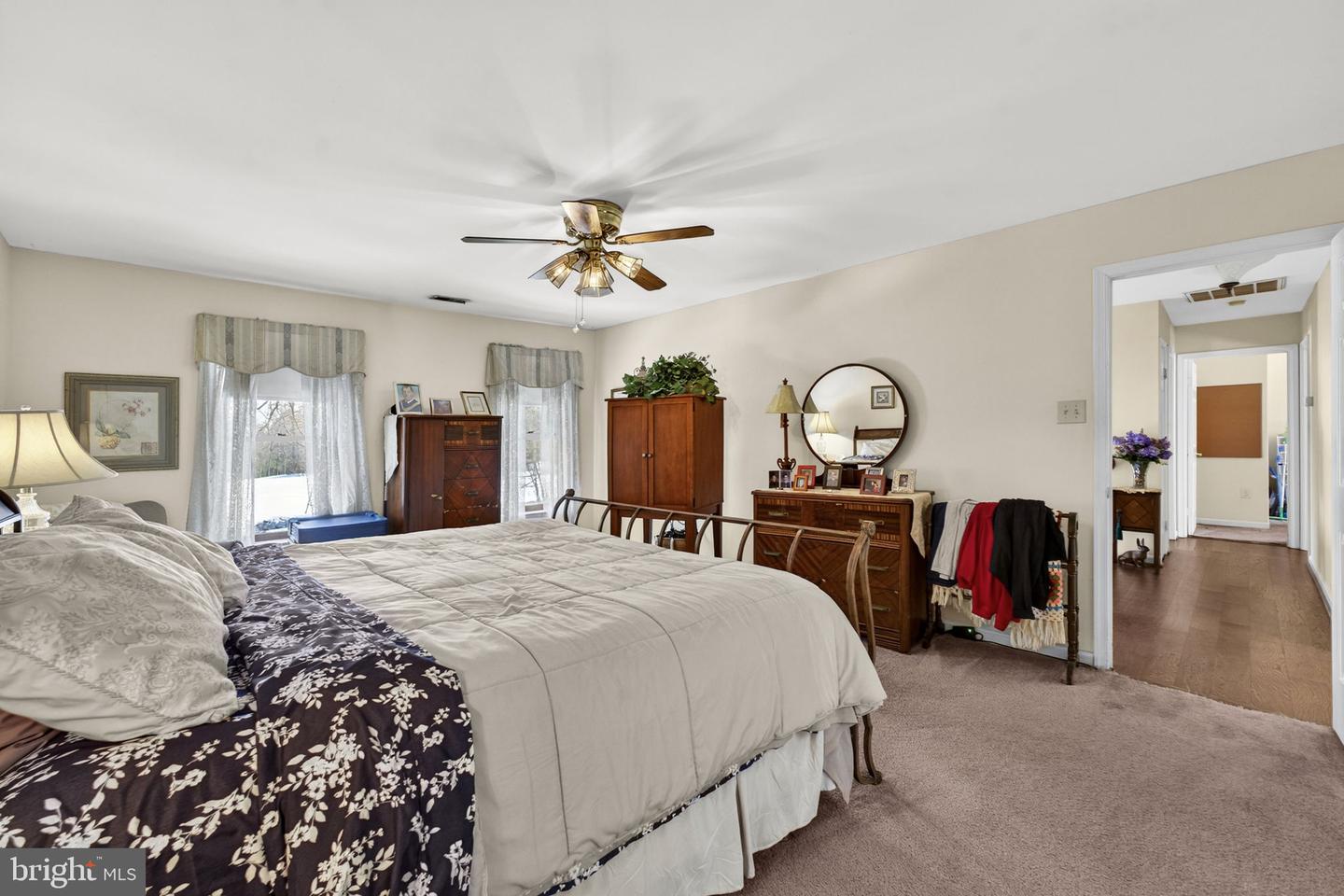 6700 YATES FORD RD, MANASSAS, Virginia 20111, 5 Bedrooms Bedrooms, ,3 BathroomsBathrooms,Residential,For sale,6700 YATES FORD RD,VAPW2111774 MLS # VAPW2111774