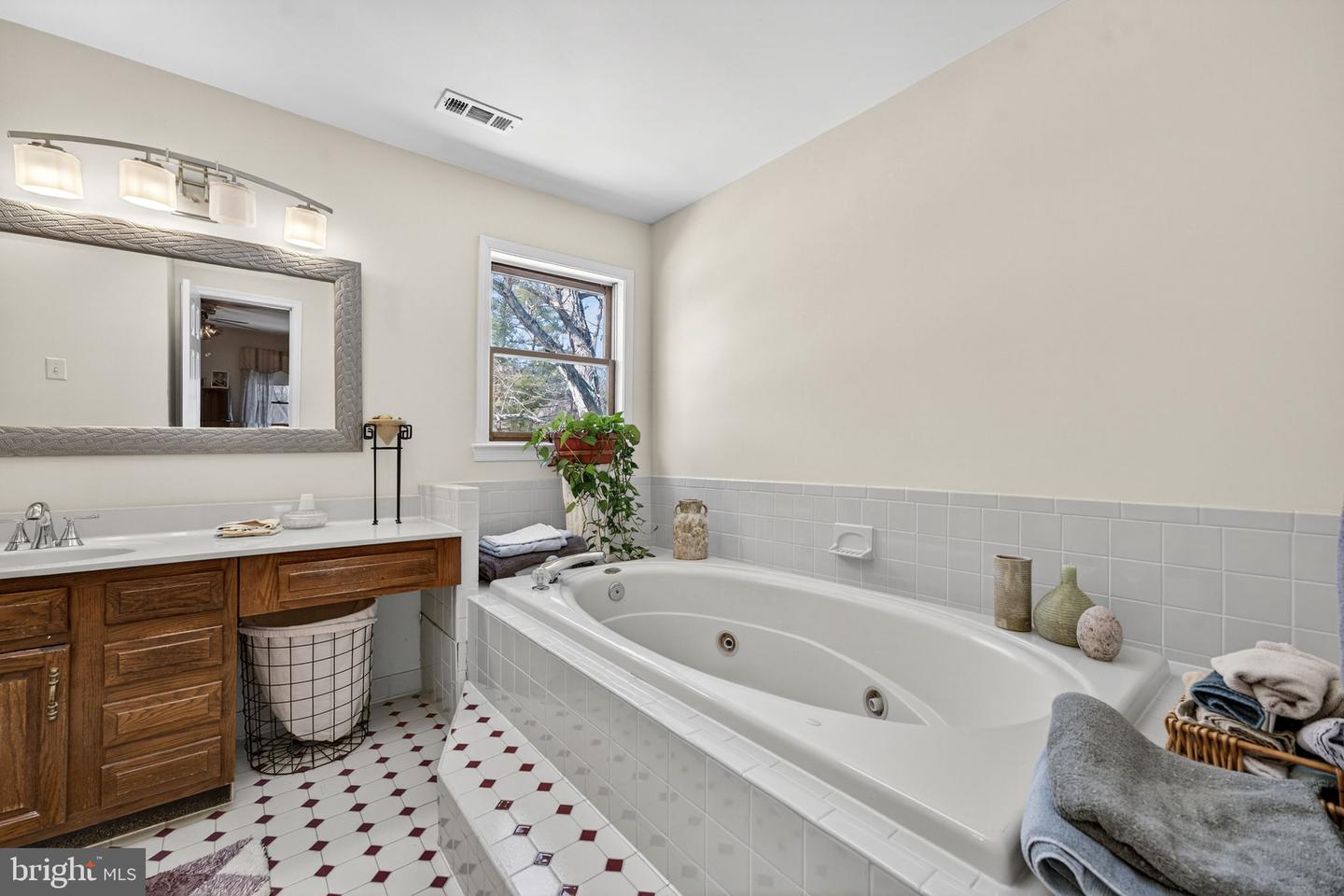 6700 YATES FORD RD, MANASSAS, Virginia 20111, 5 Bedrooms Bedrooms, ,3 BathroomsBathrooms,Residential,For sale,6700 YATES FORD RD,VAPW2111774 MLS # VAPW2111774