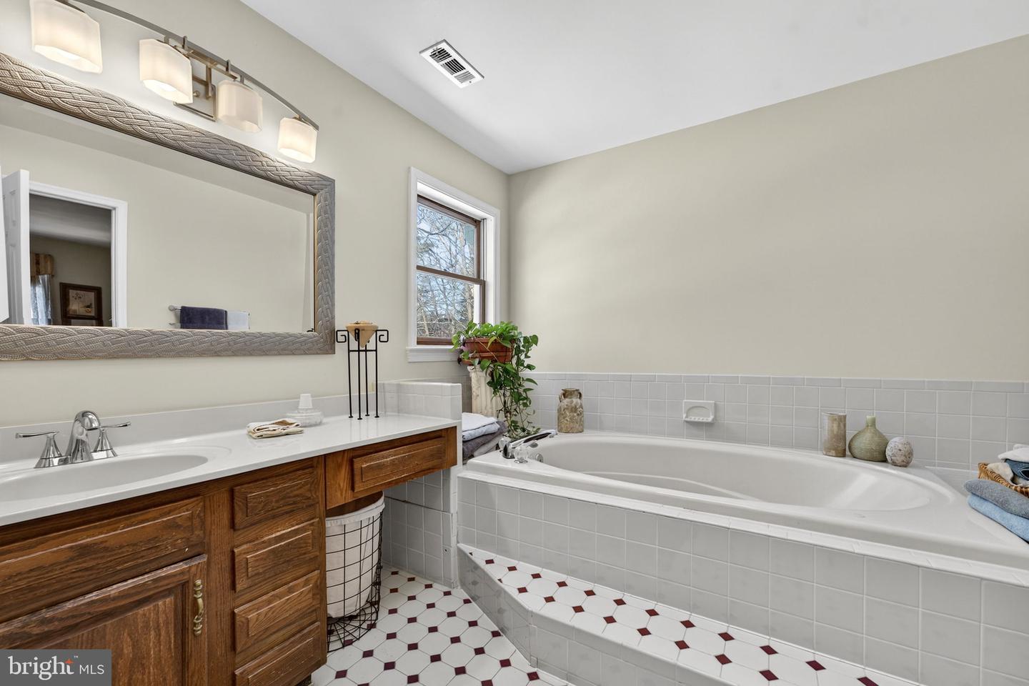 6700 YATES FORD RD, MANASSAS, Virginia 20111, 5 Bedrooms Bedrooms, ,3 BathroomsBathrooms,Residential,For sale,6700 YATES FORD RD,VAPW2111774 MLS # VAPW2111774