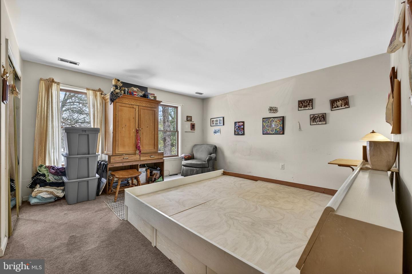 6700 YATES FORD RD, MANASSAS, Virginia 20111, 5 Bedrooms Bedrooms, ,3 BathroomsBathrooms,Residential,For sale,6700 YATES FORD RD,VAPW2111774 MLS # VAPW2111774